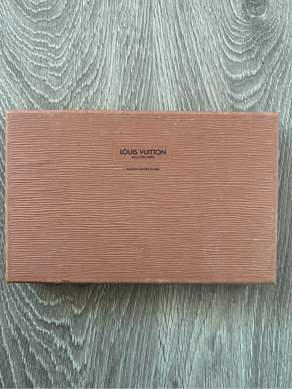 Louis Vuitton Box (BB344)